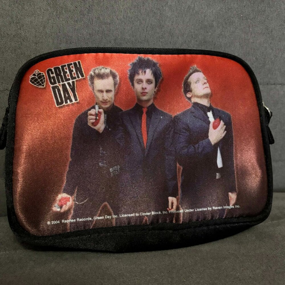 Green Day Pouch